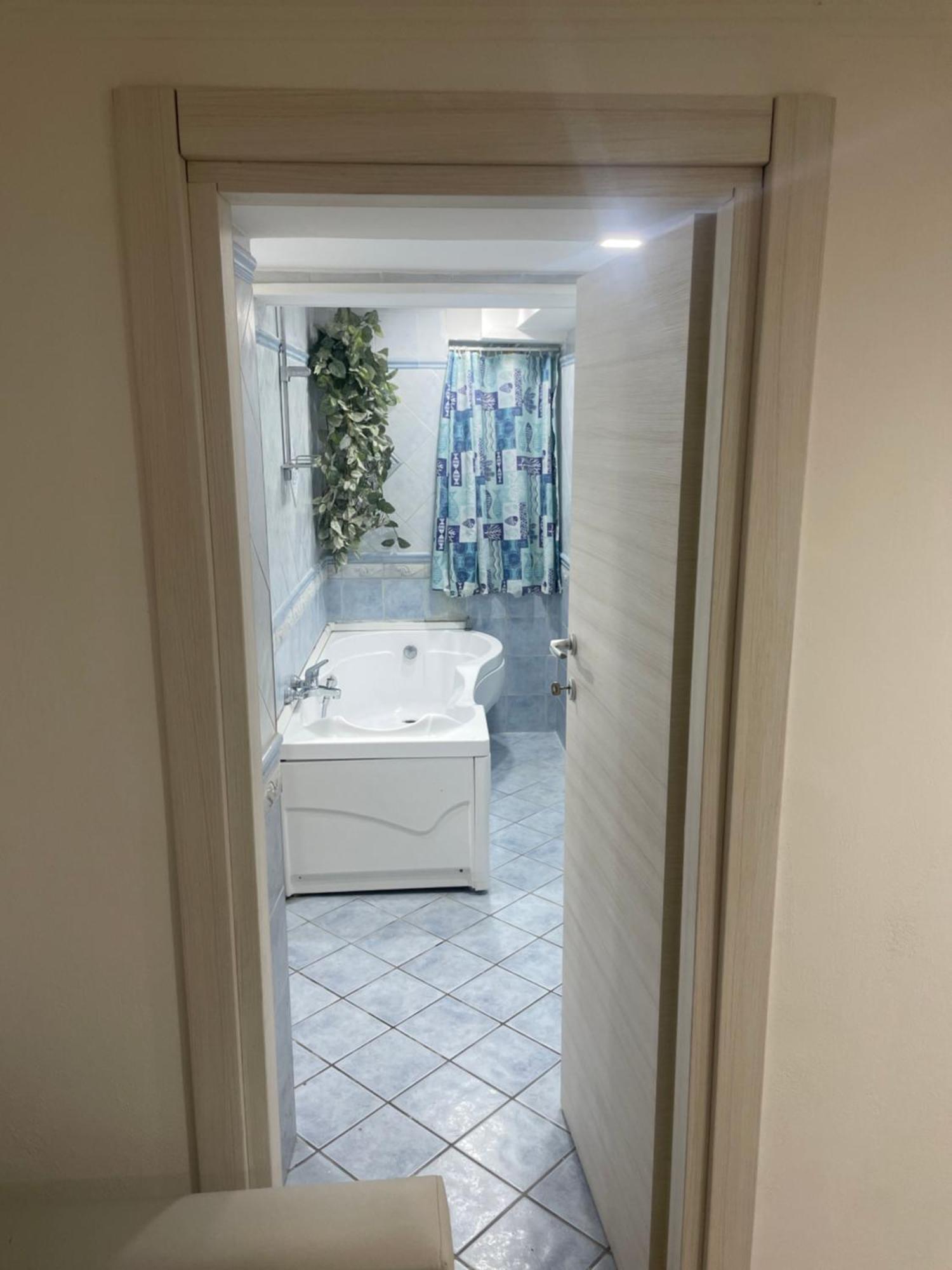 Casa Vacanza Spaccanapoli ภายนอก รูปภาพ